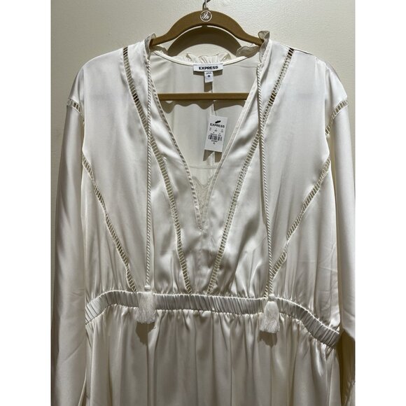 Express ~ V-Neck Long Sleeve Blouse ~ X-Large Cream Color ~ New With Tags - Picture 4 of 8